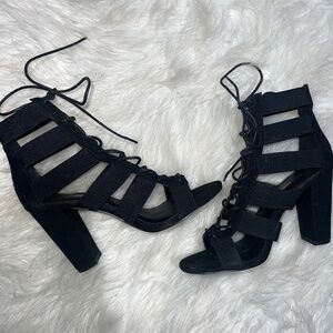 Women’s size 10 black heels